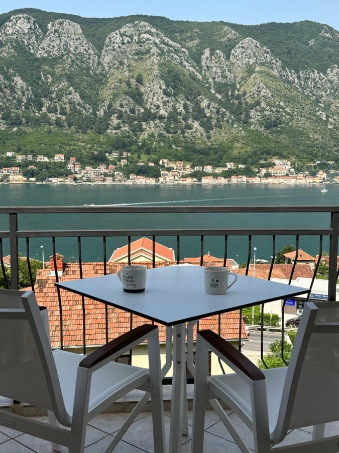 Point Of View Leilighet Kotor Eksteriør bilde
